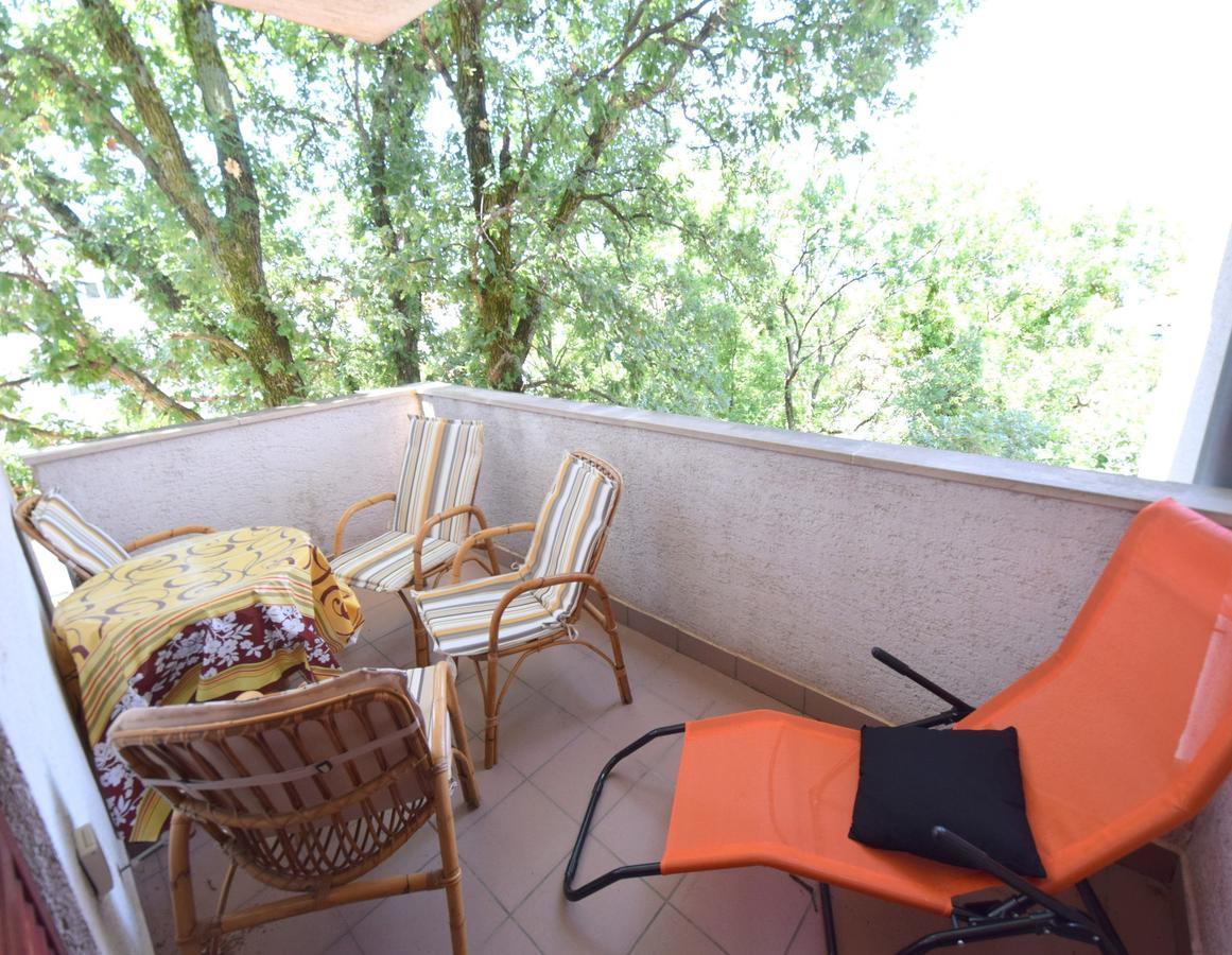 Apartment Ozren Малинска Екстериор снимка